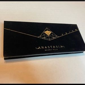Anastasia Beverly Hills Prism Palette